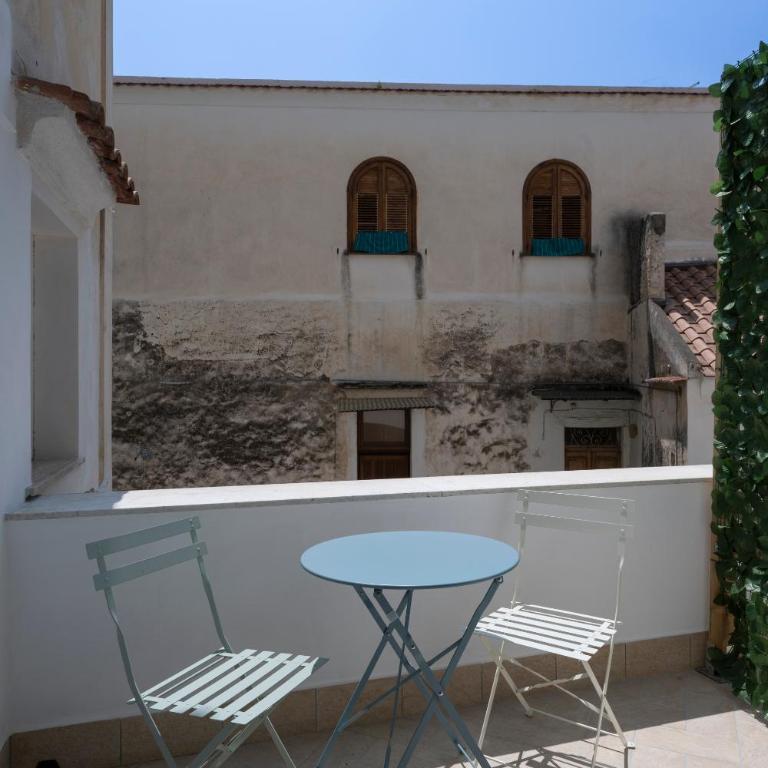 Residenza Giuseppe - Camera Matrimoniale Deluxe con Balcone - 5