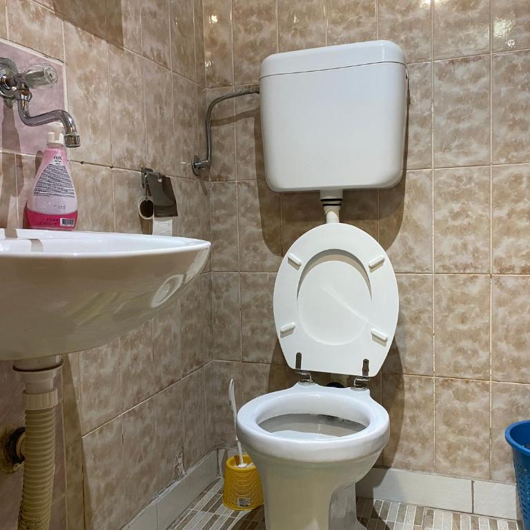 Lav Apartments - One-Bedroom Apartment - 16