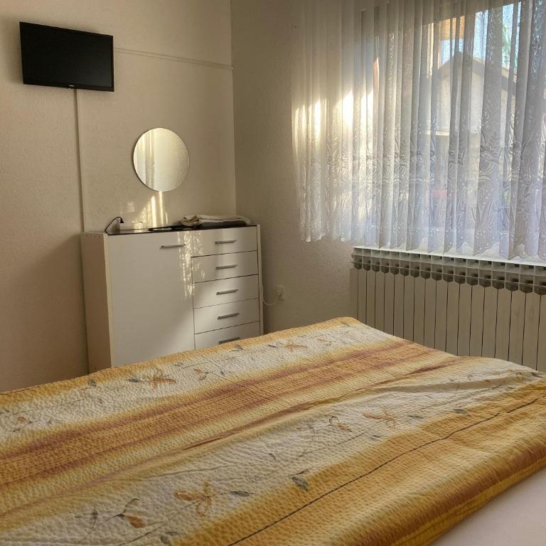 Lav Apartments - Two-Bedroom Apartment - 18