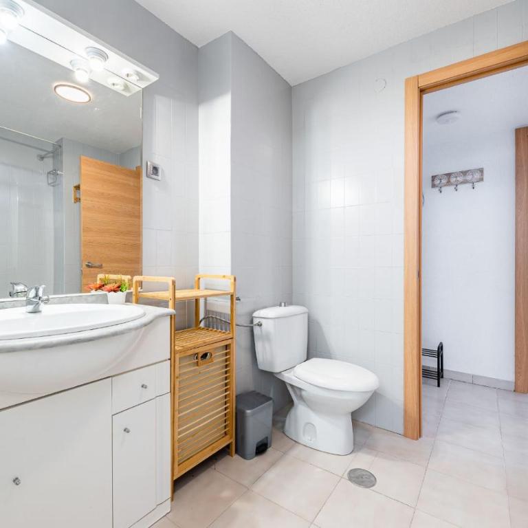 Apartament z widokiem na morze 250 m od plaży - One-Bedroom Apartment - 29