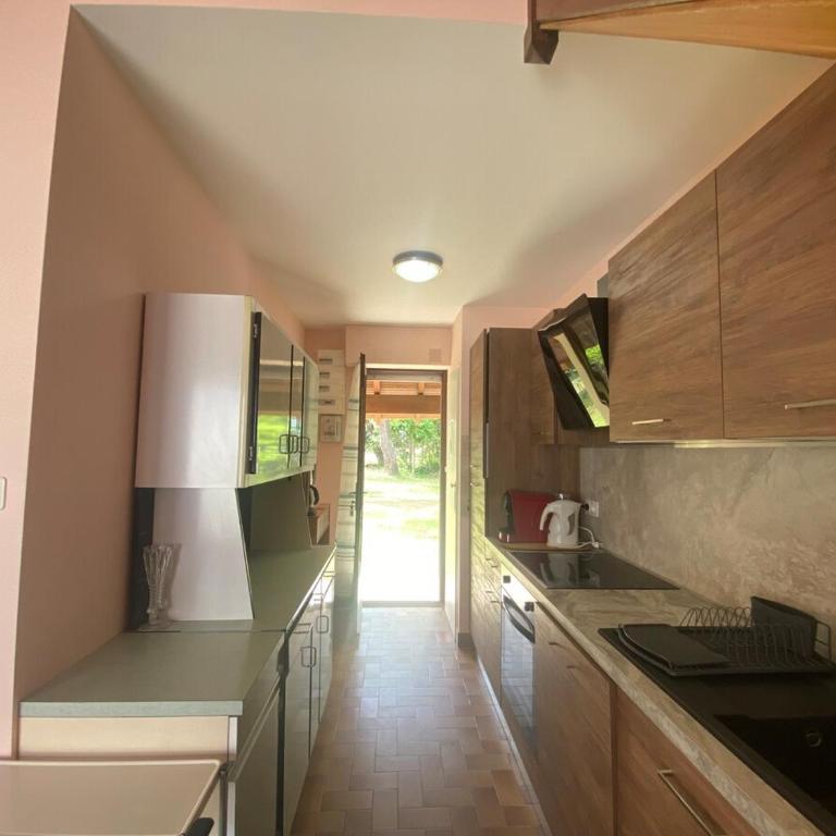 Dans les pins, maison agréable - Two-Bedroom House - 3