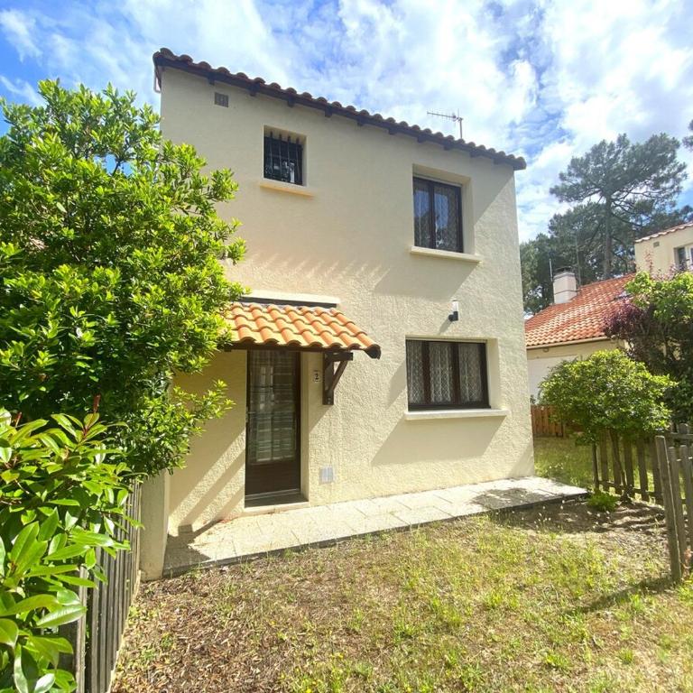 Dans les pins, maison agréable - Two-Bedroom House - 13