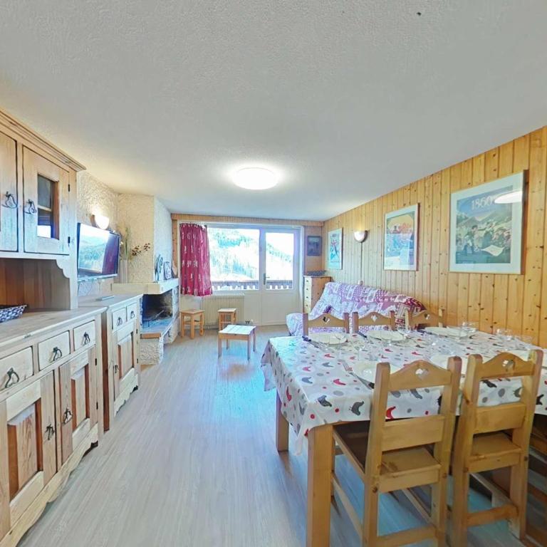 Appartement ensoleillé 3 pièces - 6 pers avec cheminée au Grand Bornand, proche des pistes - FR-1-241-117 - Apartment (6 Erwachsene) - 1