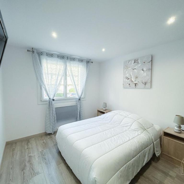 Charmant T3 en rez-de-jardin à Six-Fours - Two-Bedroom Apartment - 6