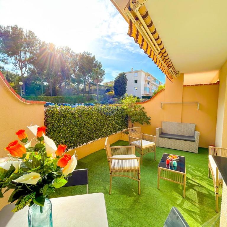 Charmant T3 en rez-de-jardin à Six-Fours - Two-Bedroom Apartment - 13