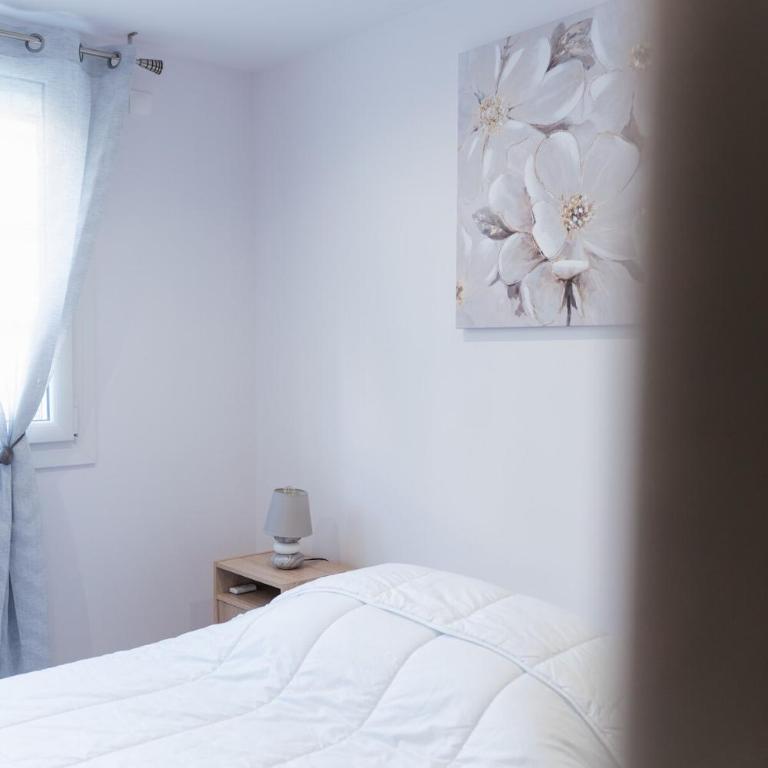 Charmant T3 en rez-de-jardin à Six-Fours - Two-Bedroom Apartment - 22