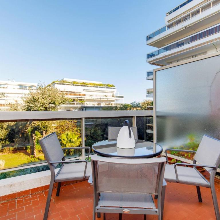 COCO - Beau 2 P climatisé wifi terrasse piscine - Appartement 1 Chambre - 3