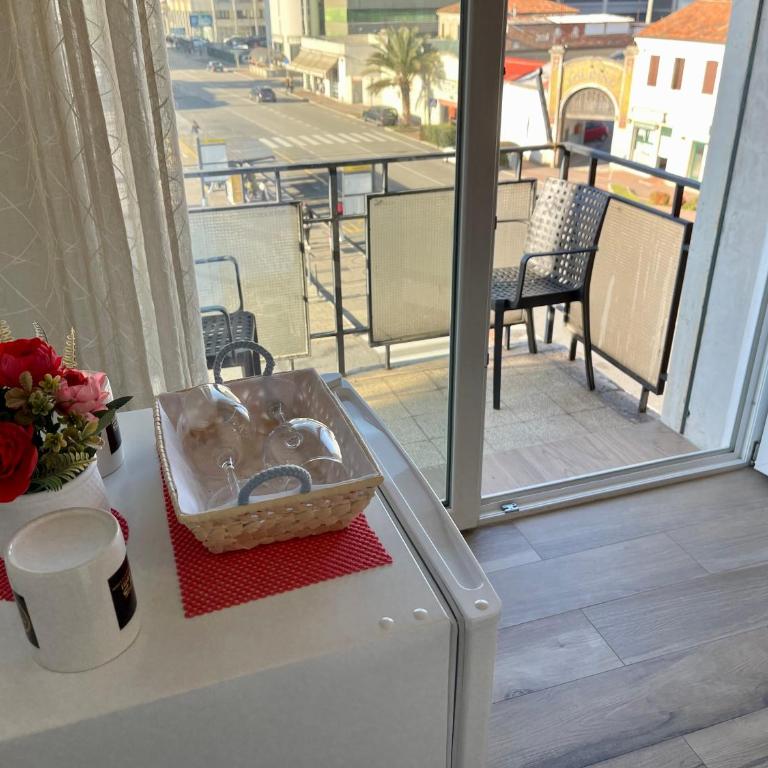 ARBI VENICE STATiON - Camera Queen con Balcone - 1