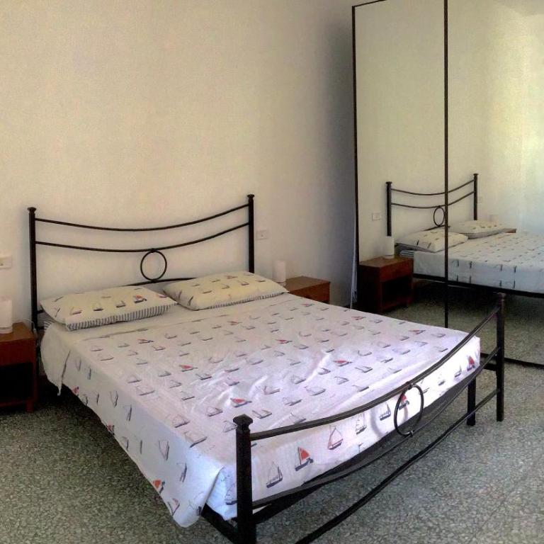 La casa dalle persiane blu - Two-Bedroom House - 12