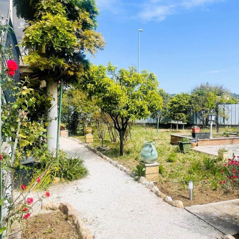 Villa indépendante, lumineuse, clim, wifi et jardin - Villa con 2 Camere da Letto - 35