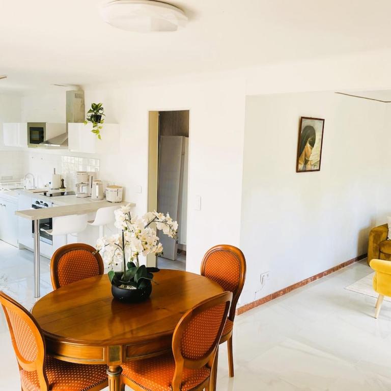 Villa indépendante, lumineuse, clim, wifi et jardin - Villa con 2 Camere da Letto - 24