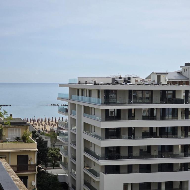 Vivere Pescara Penthouse Sea View, 2 Suites, 2 Baths, Central - Appartamento Standard con 2 Camere da Letto - 41