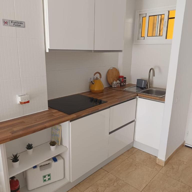 Studio Apt Aguila, Benalmadena - Estudio con balcón - 6