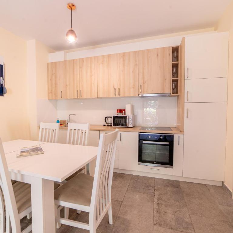 Green Bay Apartments Morinj - Two-Bedroom Apartment - 3