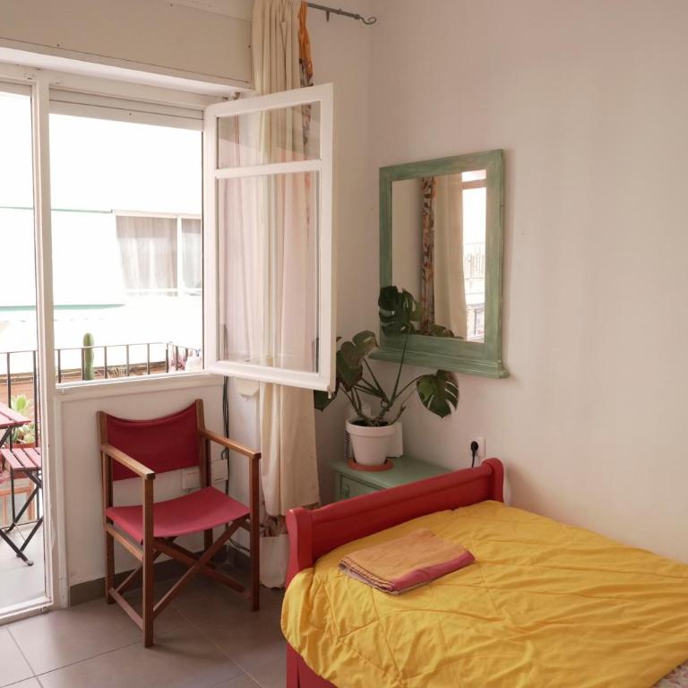 Piso con Balcón en Alicante - Two-Bedroom Apartment - 5