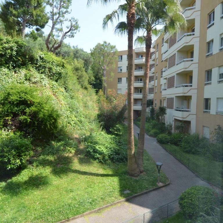 PLEIN CIEL - Appartement 5 personnes avec piscine sur la Corniche Fleurie à Nice - Apartment - 5