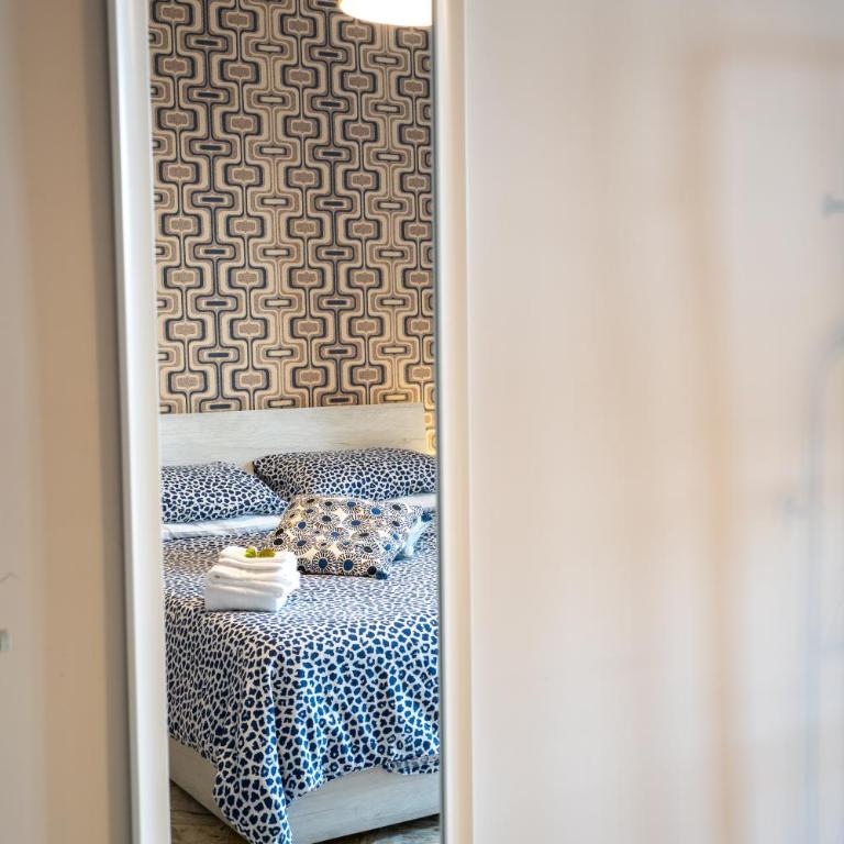 AJ Suite and Breakfast - Camera Tripla con Bagno Privato - 7