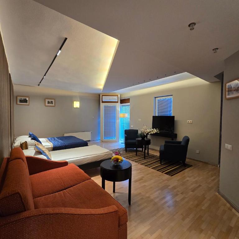 Hotel Hecco - Porodična Soba - 10