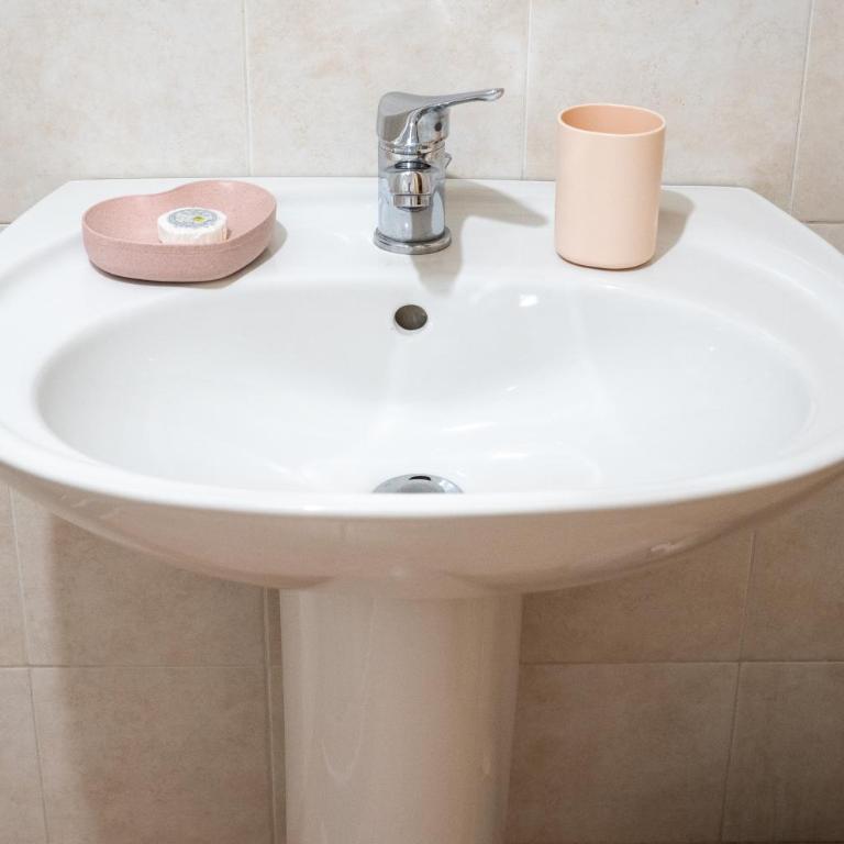 AJ Suite and Breakfast - Camera Matrimoniale con Bagno Privato - 2