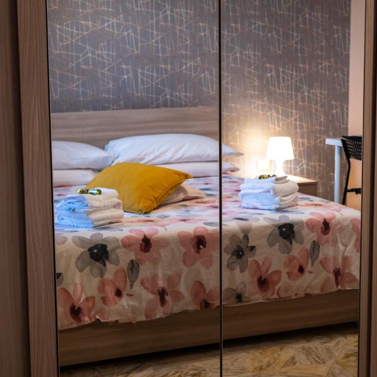 AJ Suite and Breakfast - Camera Matrimoniale con Bagno Privato - 1
