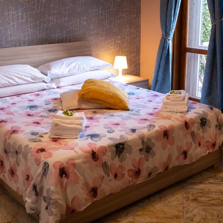 AJ Suite and Breakfast - Camera Matrimoniale con Bagno Privato - 7