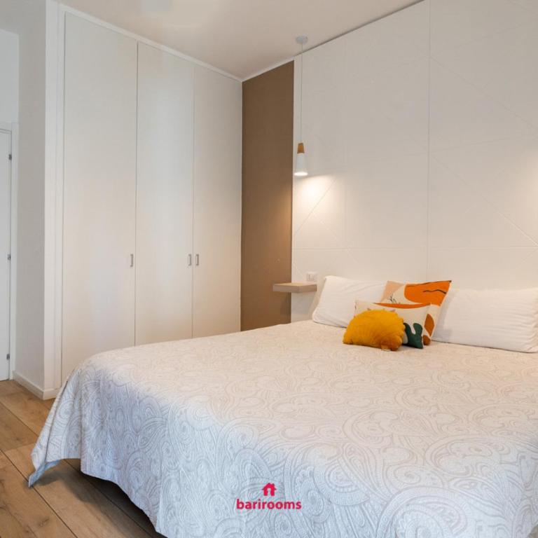 Barirooms - Picca 24 - Camera Matrimoniale con Balcone - 3