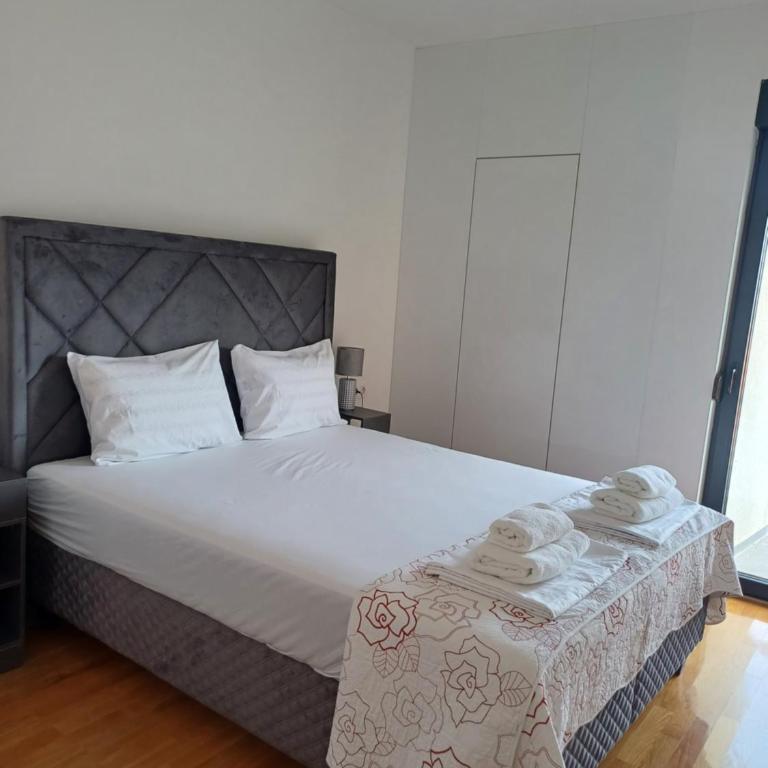 Apart Mostar - Family Two-Bedroom Apartment with View - 10