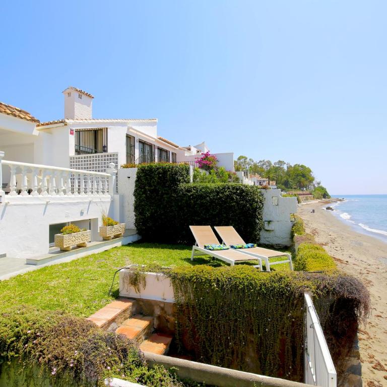Beach House with Direct Beach Access and community Pool, Estepona - Casa Unifamiliar de 2 dormitorios - 1