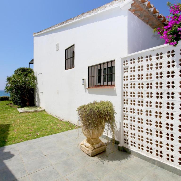 Beach House with Direct Beach Access and community Pool, Estepona - Casa Unifamiliar de 2 dormitorios - 9