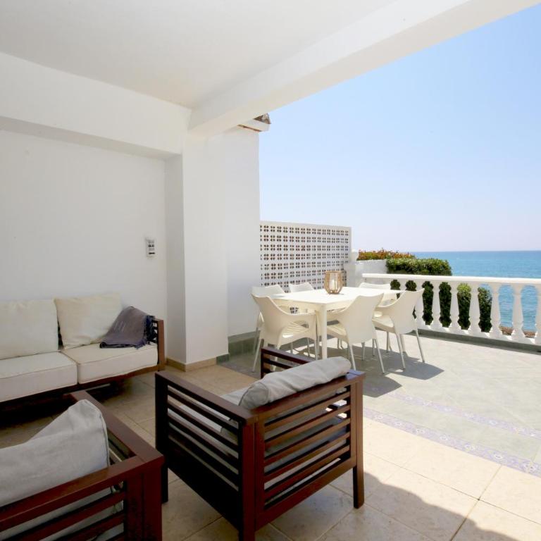Beach House with Direct Beach Access and community Pool, Estepona - Casa Unifamiliar de 2 dormitorios - 5