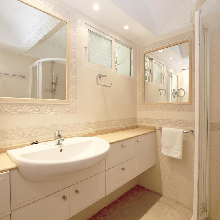 Beach House with Direct Beach Access and community Pool, Estepona - Casa Unifamiliar de 2 dormitorios - 8