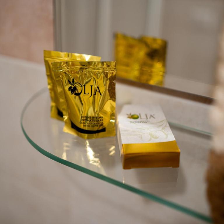 AJ Suite and Breakfast - Camera Matrimoniale con Bagno Privato - 34