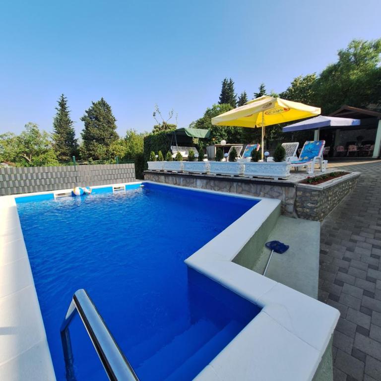 Holiday Home IFI - Six-Bedroom House - 9