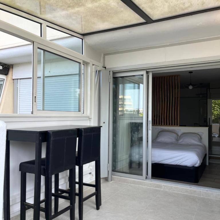 InstantNu - One-Bedroom Apartment - 14