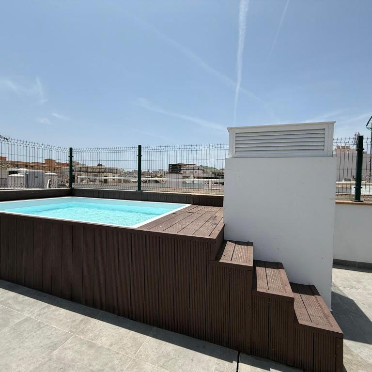 Nuevo y céntrico apartamento de playa - Two-Bedroom Apartment - 24