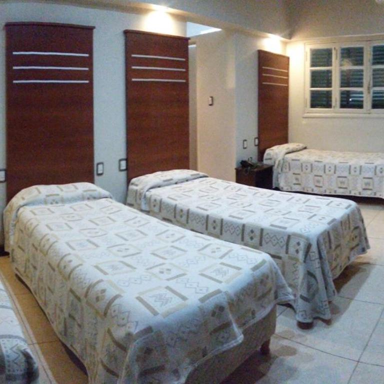 Hotel Selby - Habitación cuádruple - 1