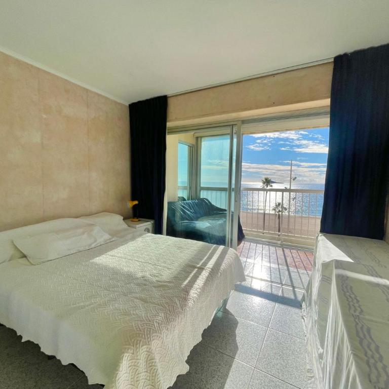 Montesol Poniente Seafront - Apartamento - 11