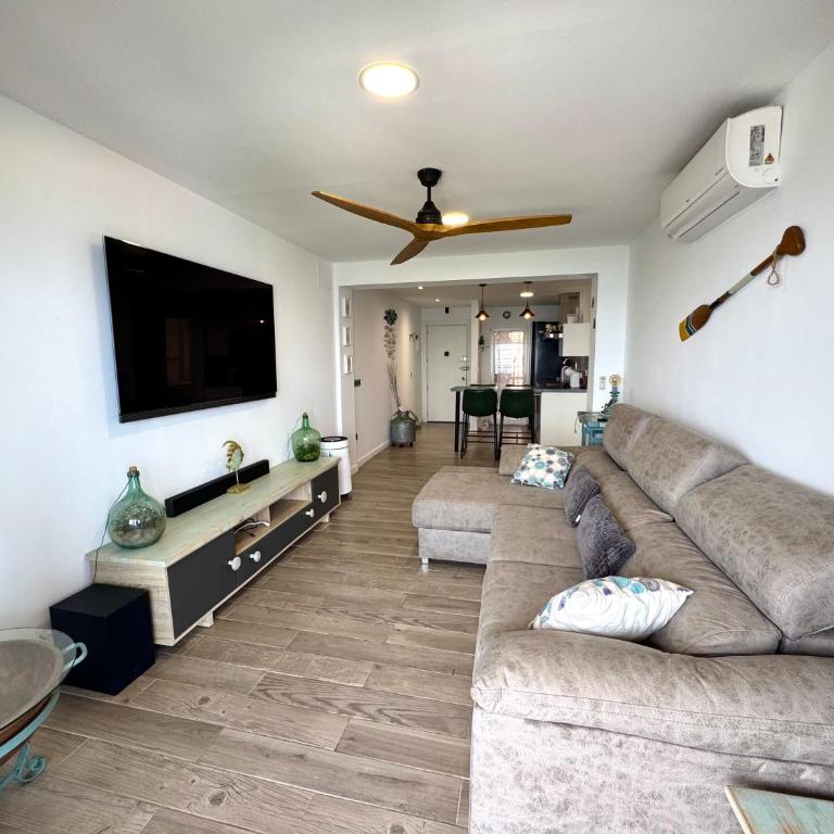 Apartamento en Santa Pola frente al mar con ascensor - Apartamento de 2 dormitorios - 12