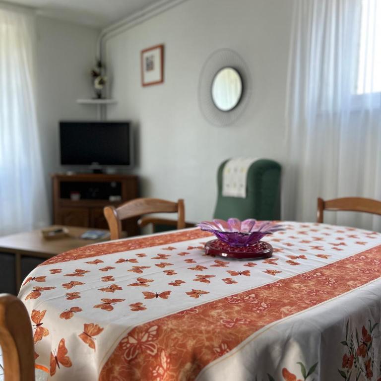 Petit Kennedy Maison 4 personnes Rochebonne - Two-Bedroom House - 9