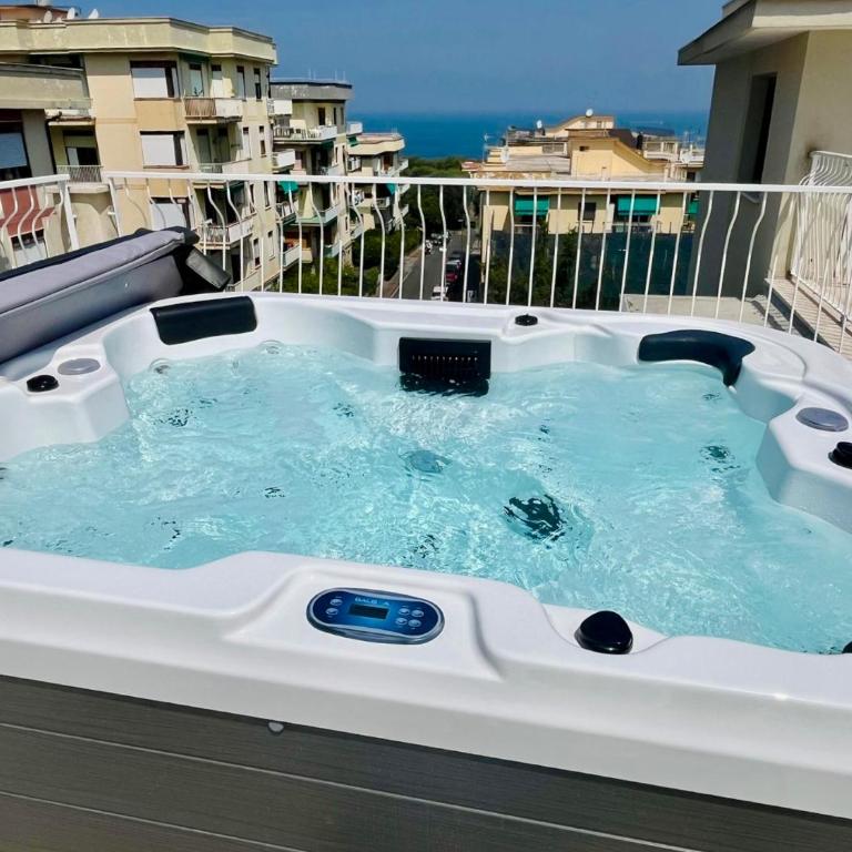 Palazzo Mauro Sorrento Luxury Rooms - Deluxe Double Room with Balcony - 1