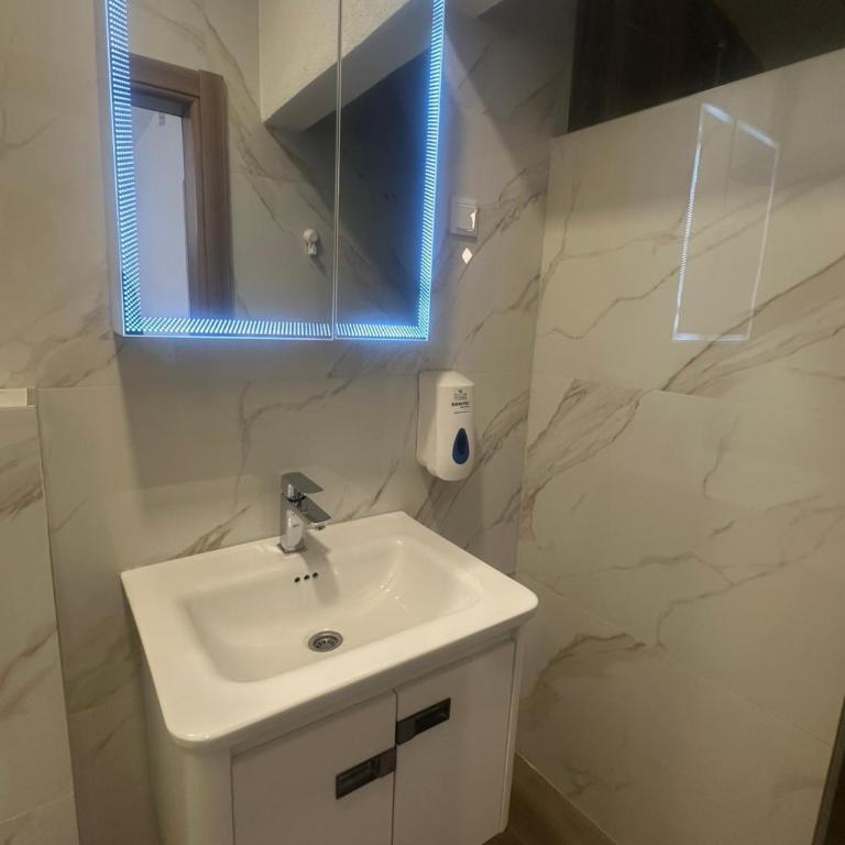 Hotel Piramida Sunca - Suite - 4