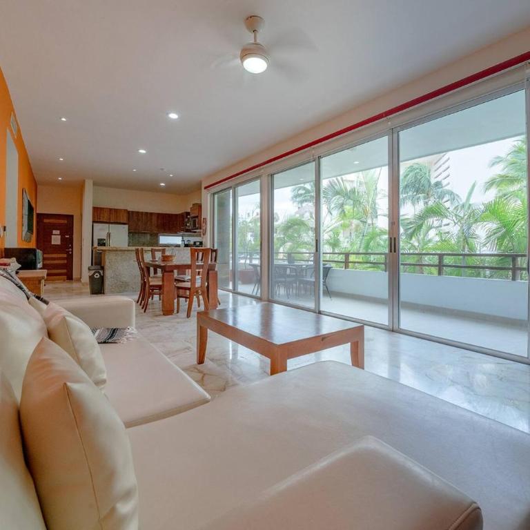 Beachside Condo with 2 BR, Rooftop, Pool - At Casa del Mar, Condo Clara - Two-Bedroom Apartment - 16
