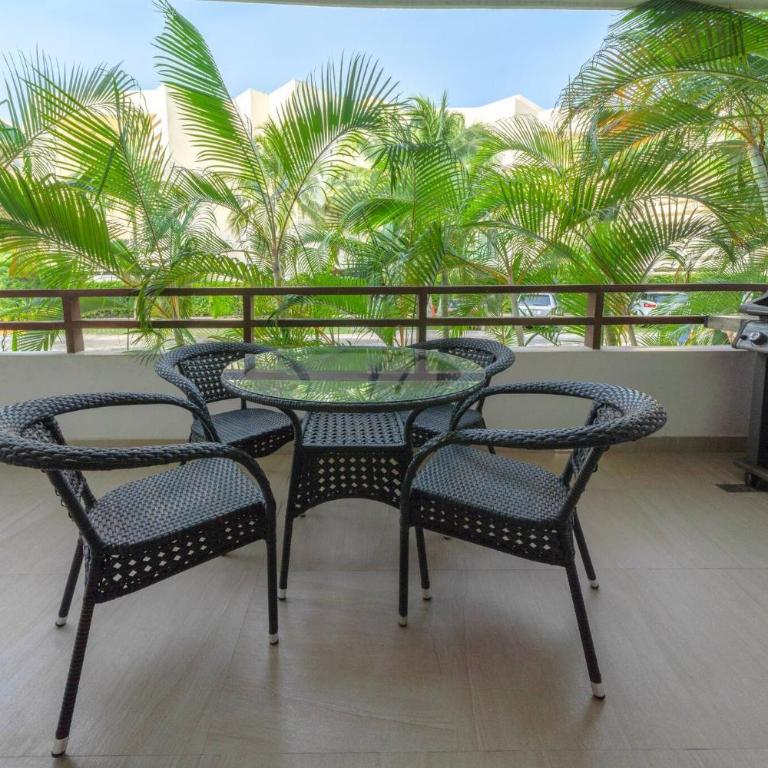 Beachside Condo with 2 BR, Rooftop, Pool - At Casa del Mar, Condo Clara - Two-Bedroom Apartment - 20