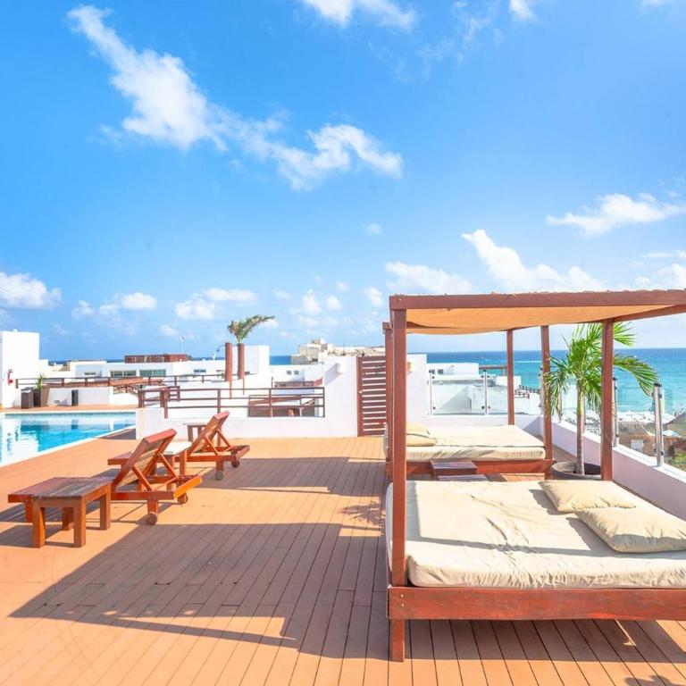 Beachside Condo with 2 BR, Rooftop, Pool - At Casa del Mar, Condo Clara - Two-Bedroom Apartment - 21