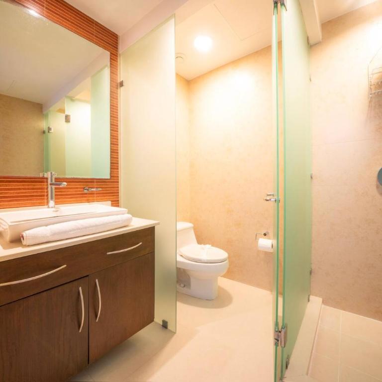 Beachfront Condo with tub, 3 BR & Pool - At Mareazul Condo Corazon - Apartment - 13