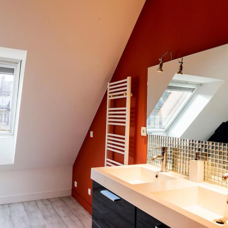 Loft lumineux 90m2 - port & centre - Caen - Apartment mit 1 Schlafzimmer - 10