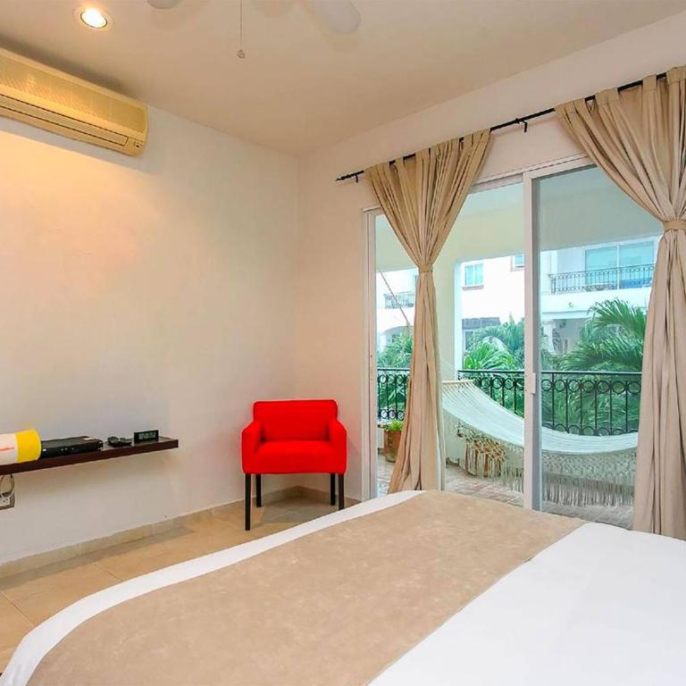 2 bedroom- Tropical Oasis in the Heart of Playa del Carmen - At Gaviotas - Two-Bedroom Apartment - 5