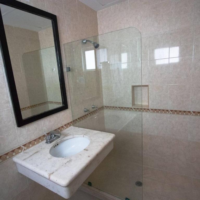 2 bedroom- Tropical Oasis in the Heart of Playa del Carmen - At Gaviotas - Two-Bedroom Apartment - 14