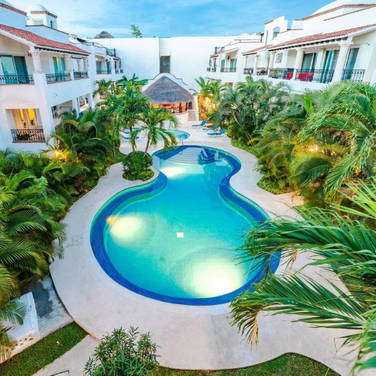 2 bedroom- Tropical Oasis in the Heart of Playa del Carmen - At Gaviotas - Two-Bedroom Apartment - 2