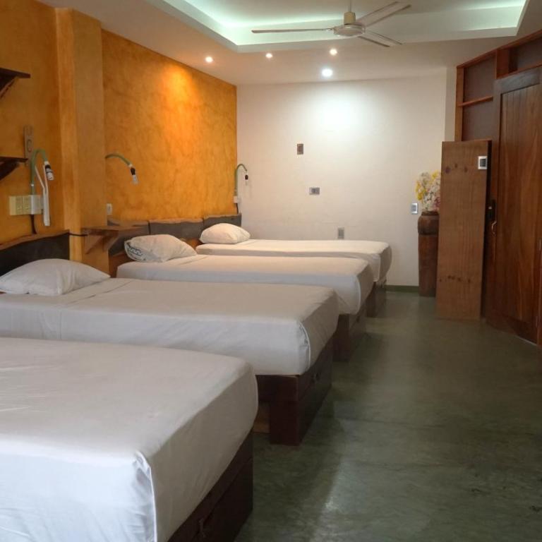 Madre Tierra Hostal - Cama en habitación compartida mixta de 6 camas - 9